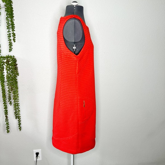 Sharagano Red Subtle Chevron Boat Neck Sleeveless Dress Women's Size 6 - Picture 3 of 8